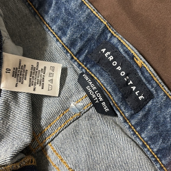 Aeropostale Vintage Low Rise Shorty Size 10 - Picture 3 of 3